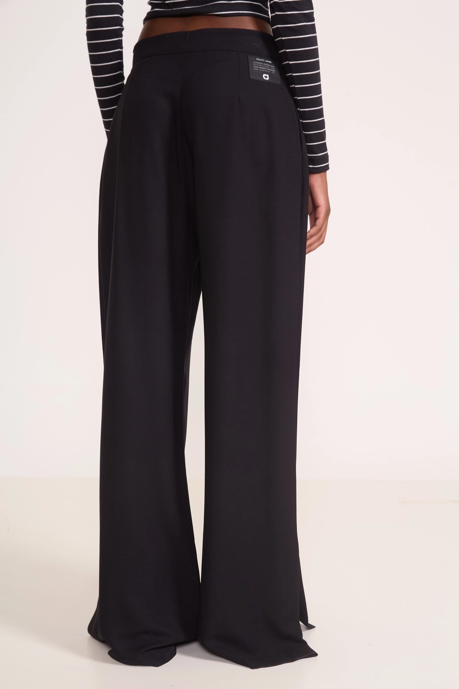 Calça Wide Leg Alfaiataria Preto