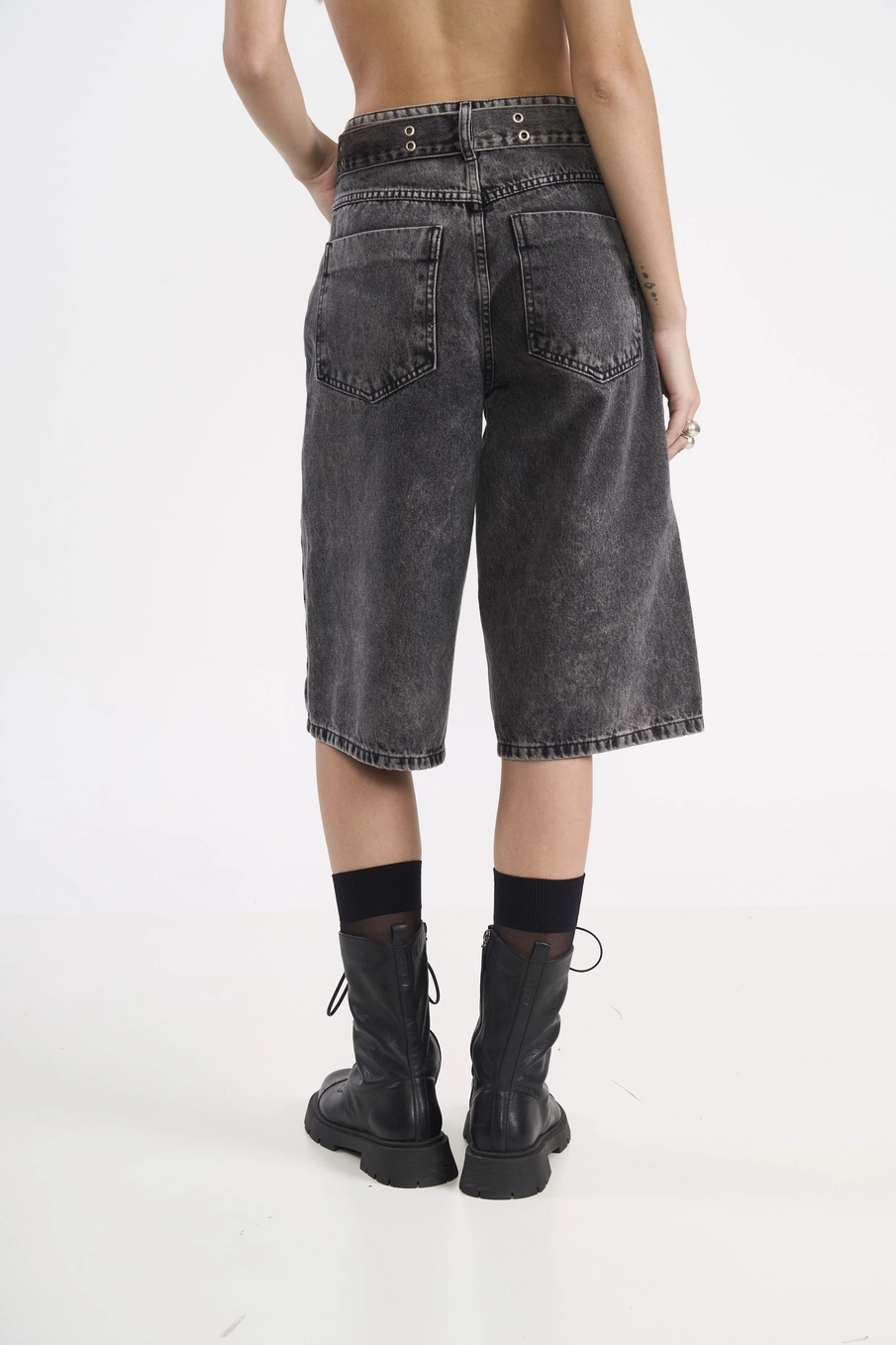 Bermuda Jeans Cancun Com Cinto Indigo Preto