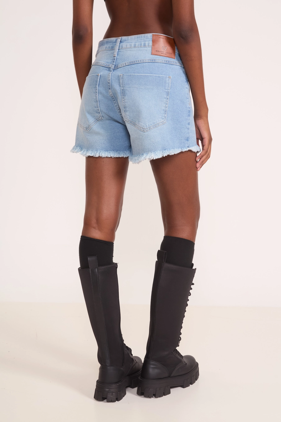 Short Jeans Cancun Com Barra À Fio Índigo