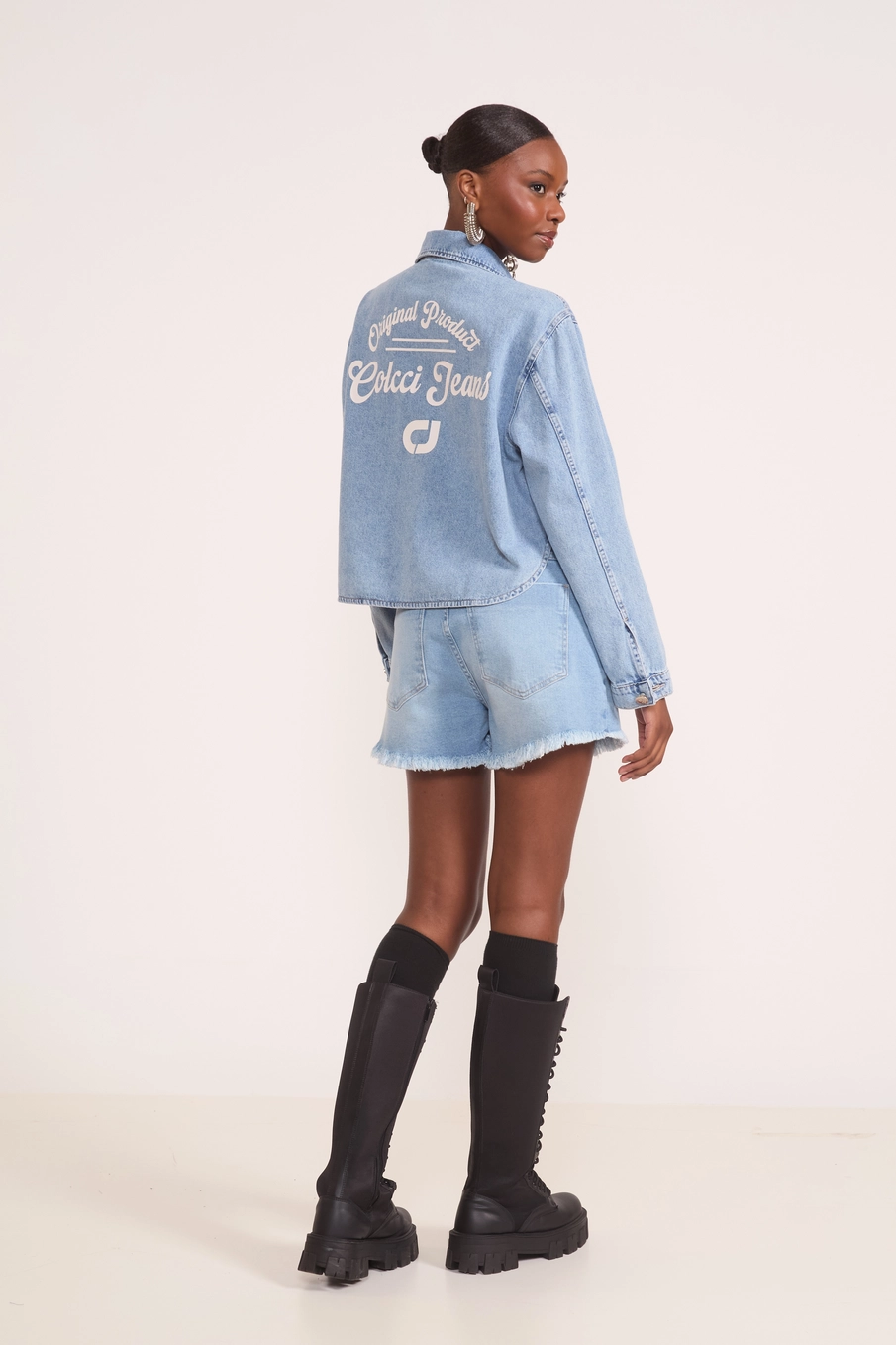 Jaqueta Jeans Cropped Logomania Índigo