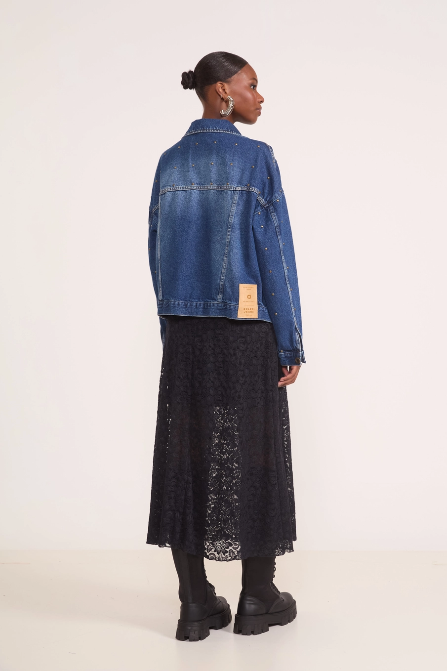 Jaqueta Jeans Oversized Com Tachas Índigo