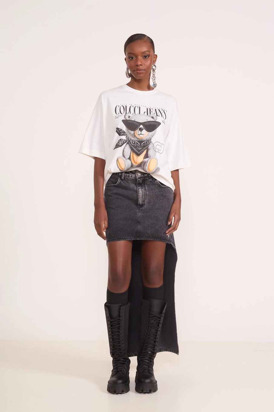 Camiseta Oversized Teddy Rebel Off Shell