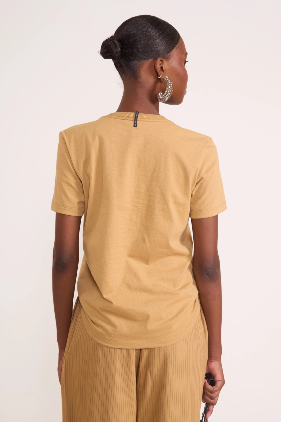 Camiseta Estampada Purrfect Vibes Bege Soybean