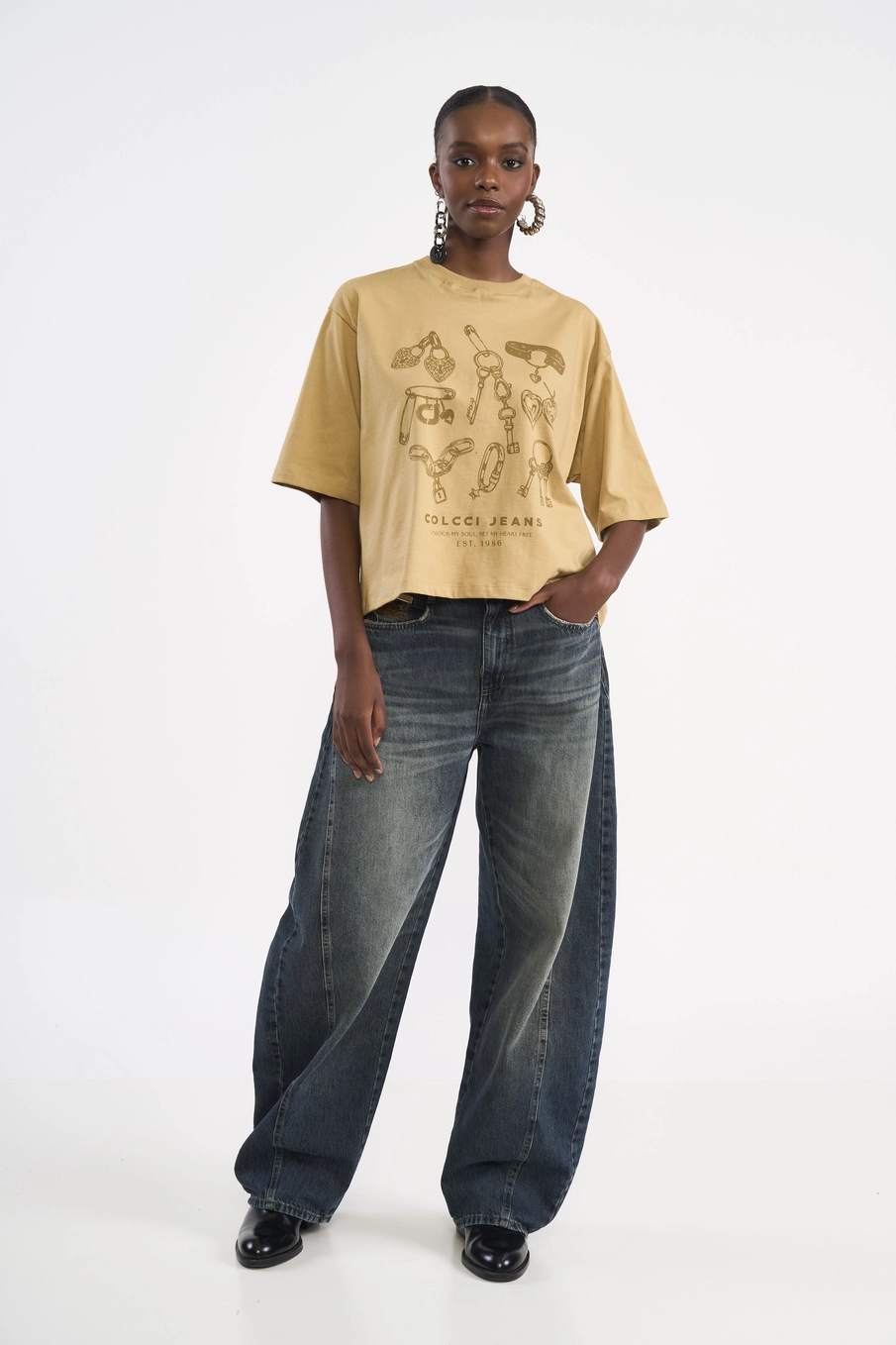 Camiseta Oversized Boxy Estampada Bege Soybean