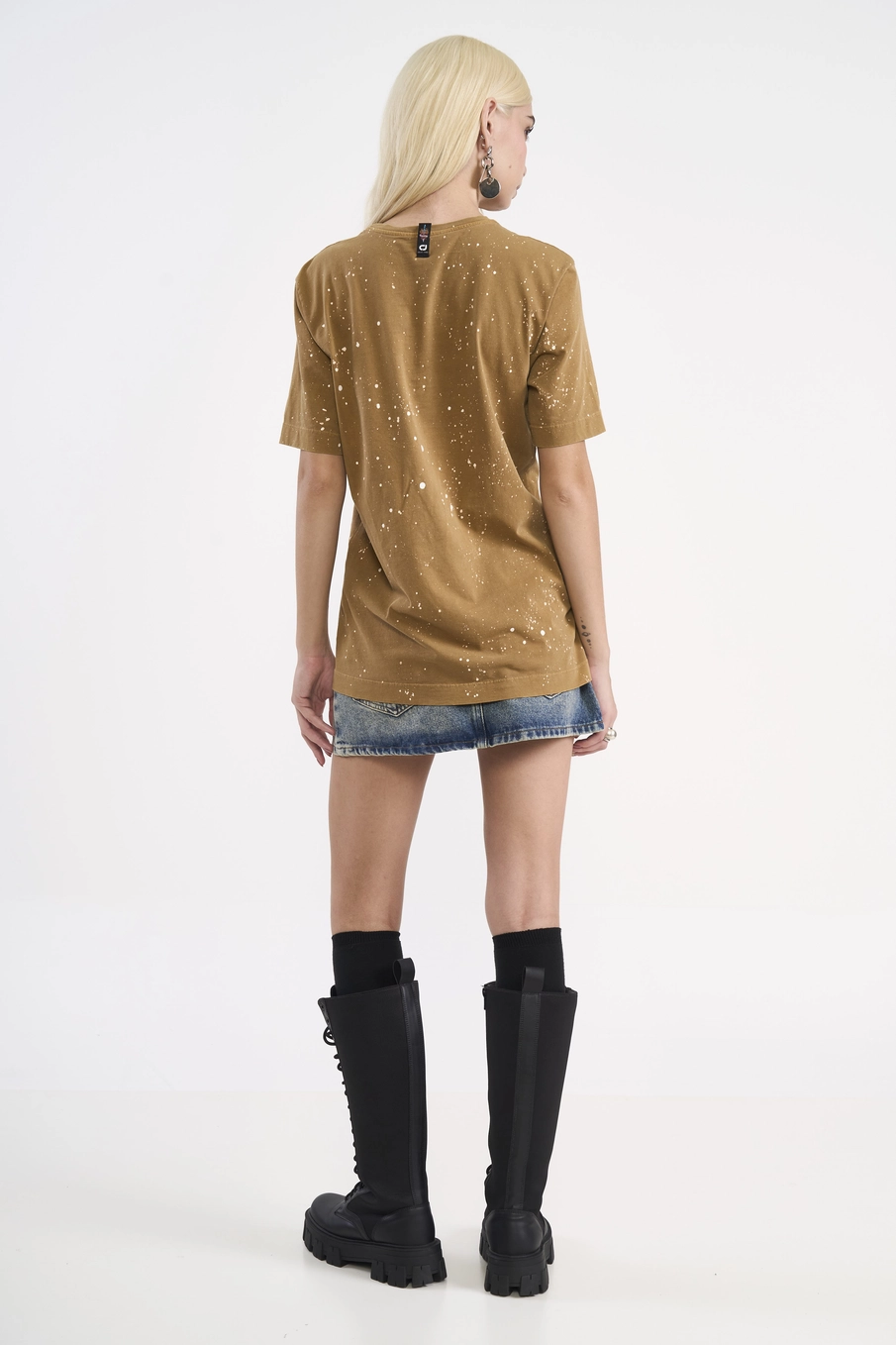 Camiseta Malha 1 Feminino Colcci Jeans Marrom