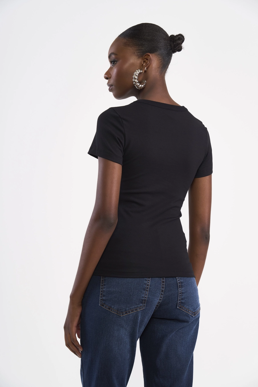 Camiseta Slim Estampa Bunny Preto