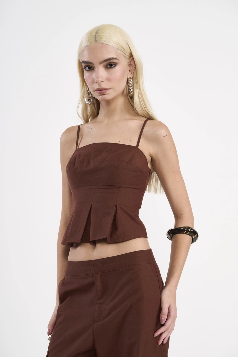 Blusa Cropped Estruturada Com Pregas