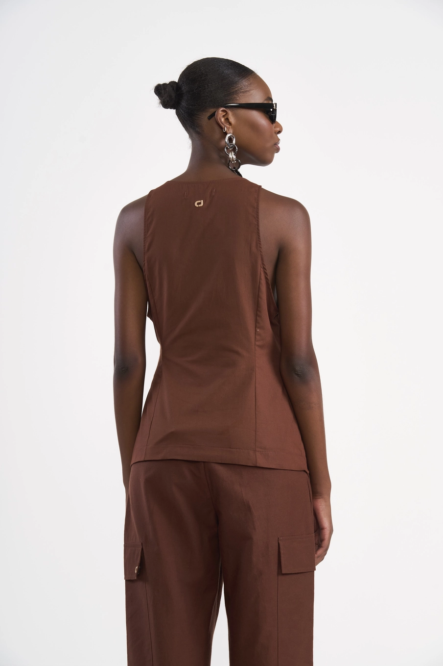 Blusa Transpassada Metropolitan Marrom