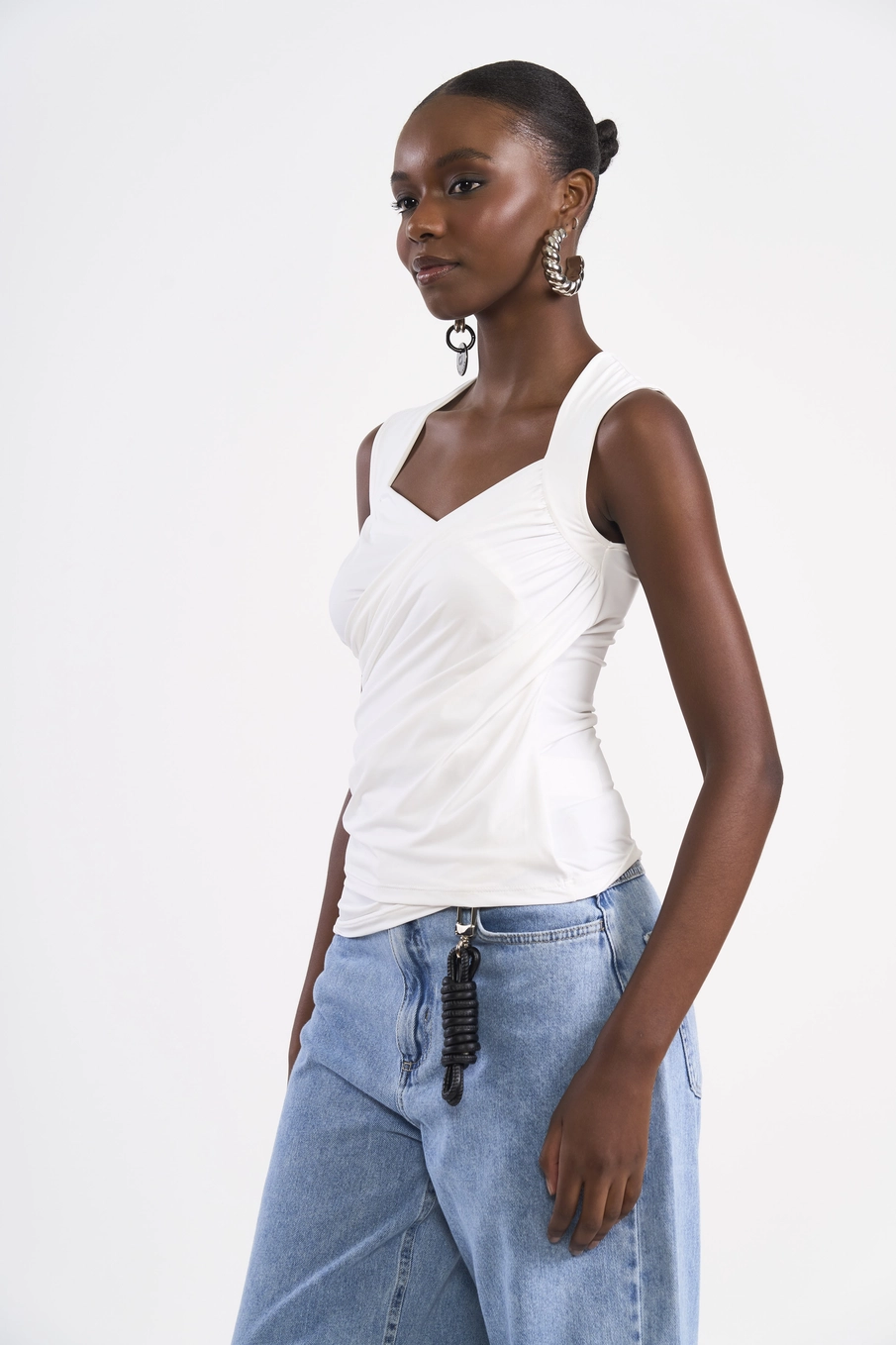 Blusa Drapeada Cross Off Shell
