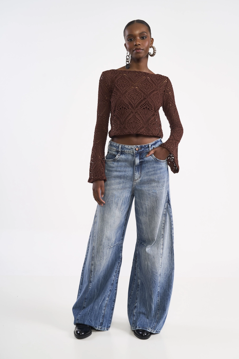 Blusa Cropped De Renda Marrom