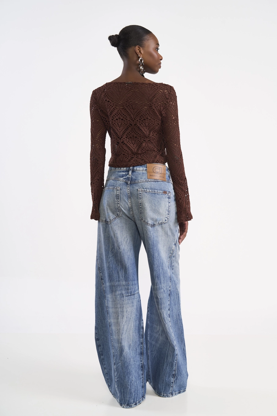 Blusa Cropped De Renda Marrom
