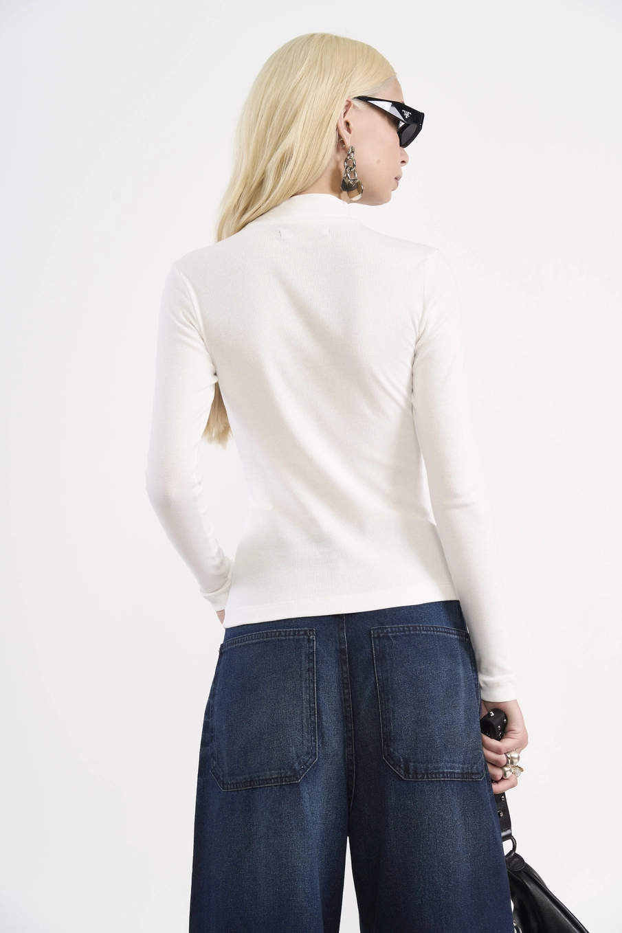 Blusa Manga Longa Canelada Gola Alta Off Shell