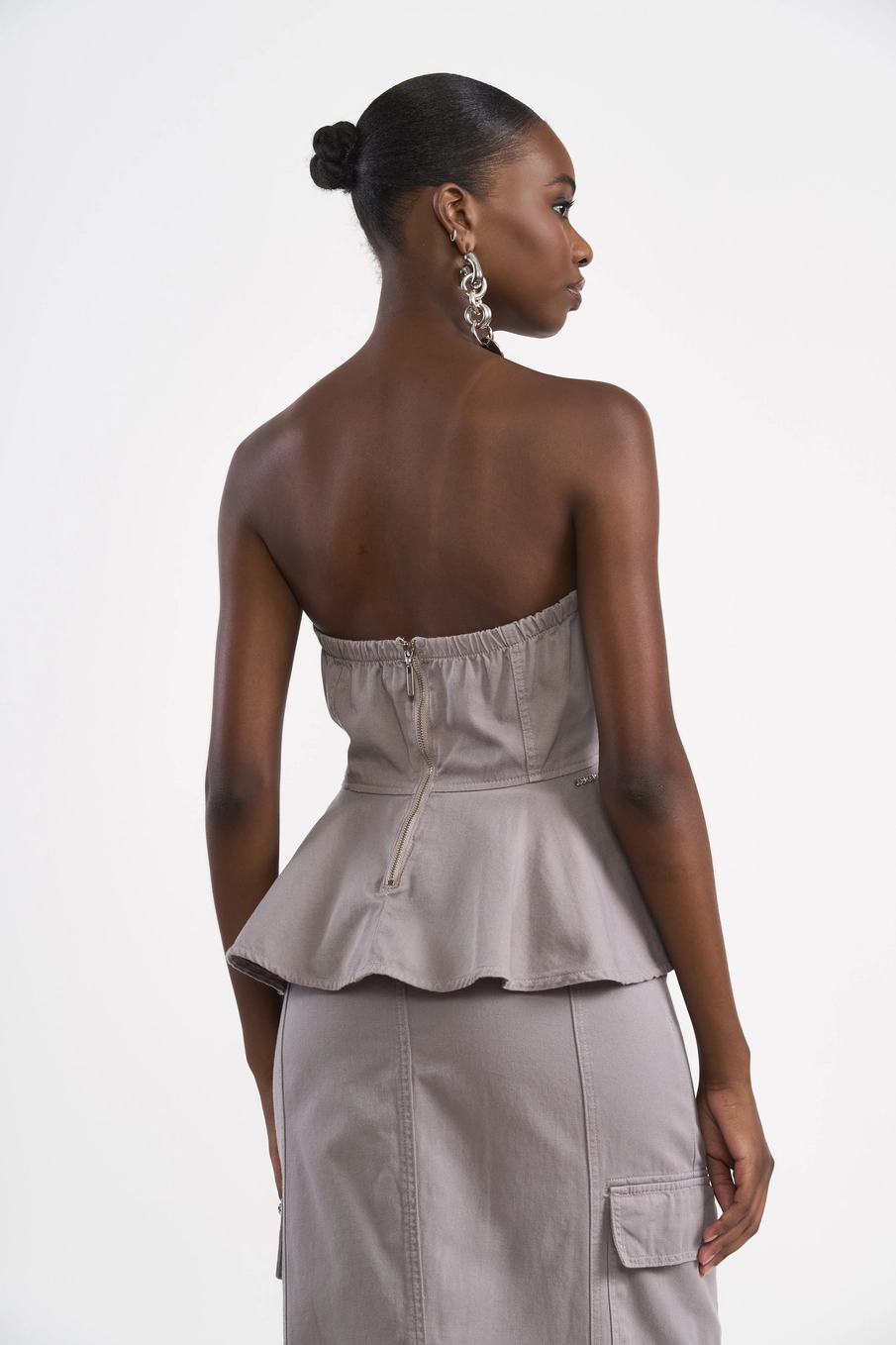 Blusa Tomara Que Caia Peplum Em Sarja Cinza
