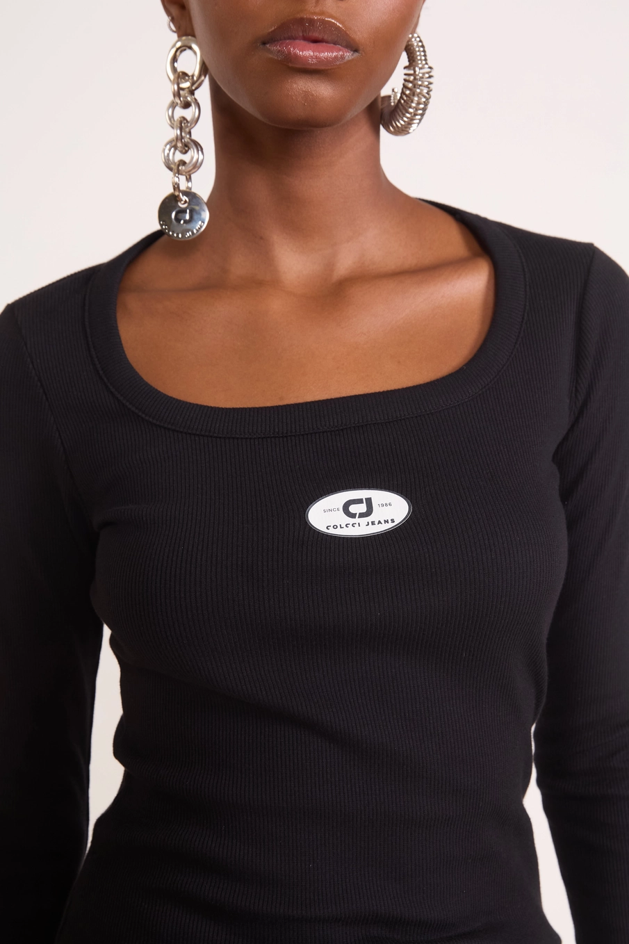 Blusa Manga Longa Canelada Ajustada Preto