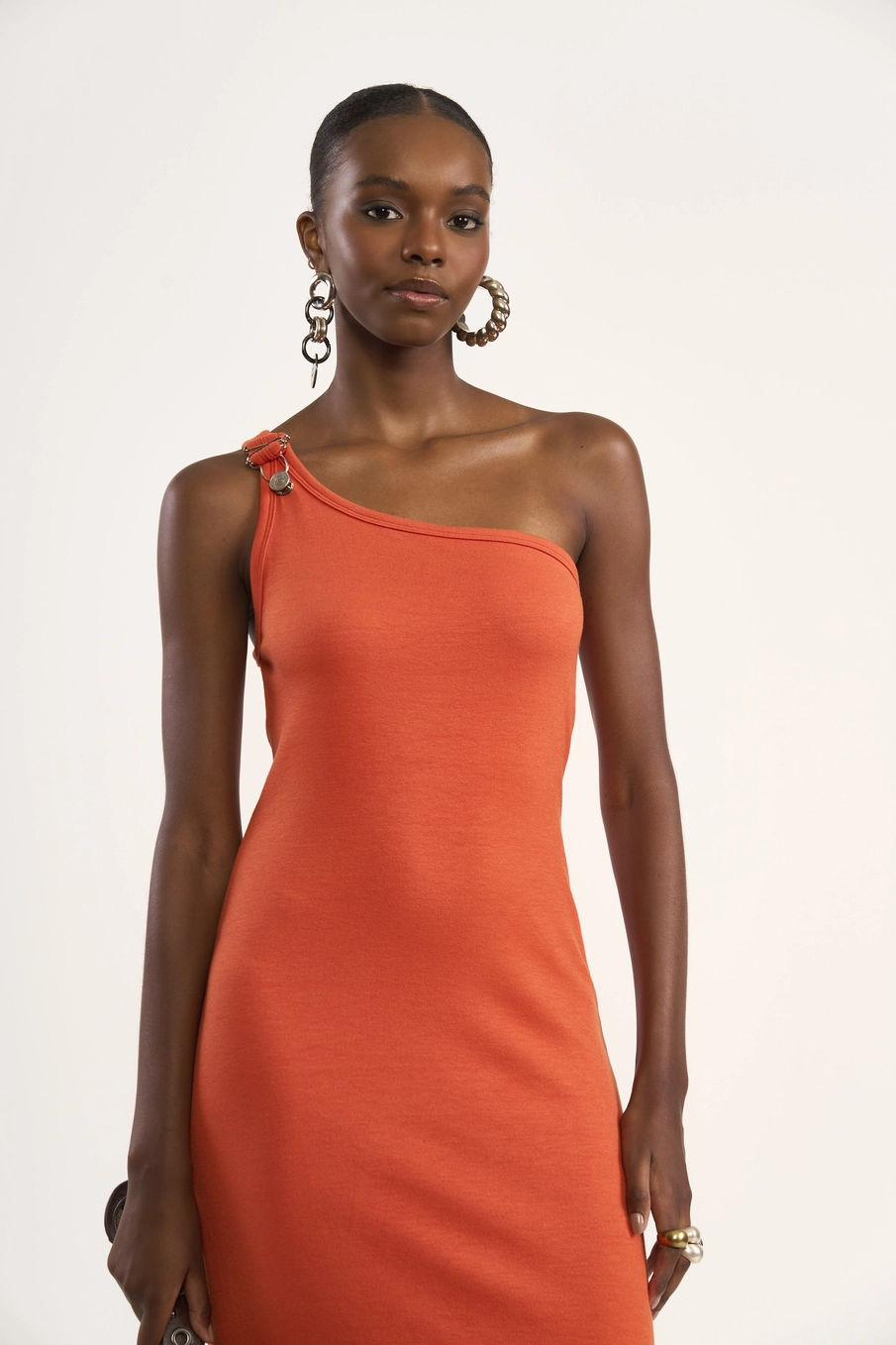Vestido Midi Um Ombro Só Laranja