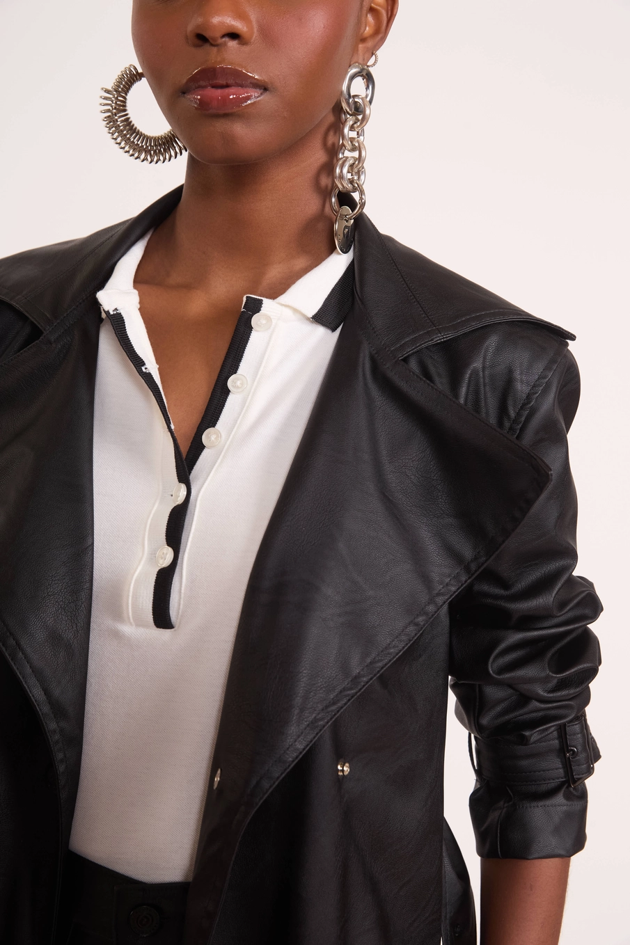 Trench Coat Em Material Tecnológico Preto