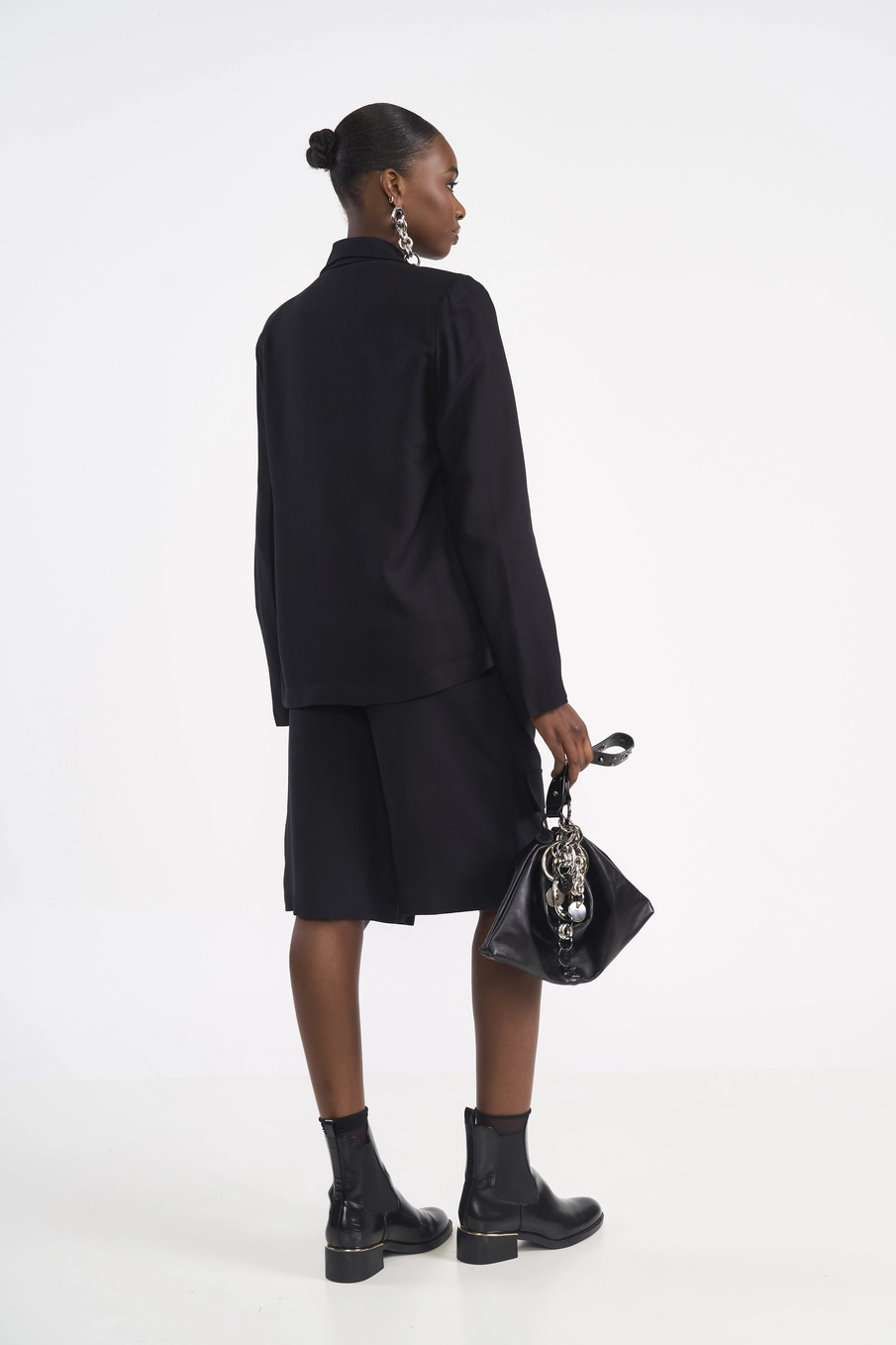Blazer Alongado Em Viscose Preto