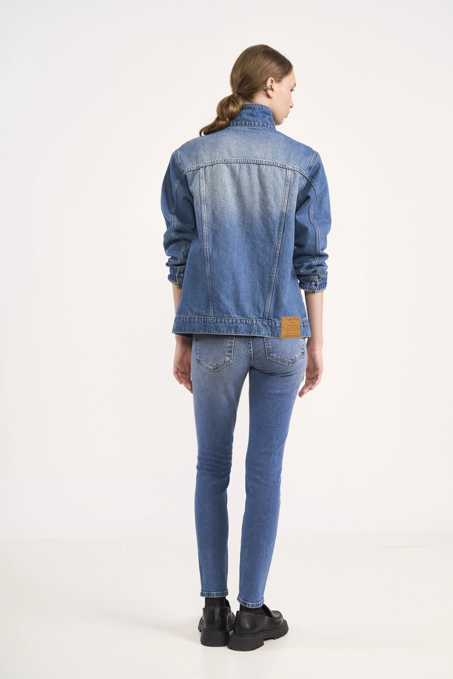 Calça Jeans Skinny Com Cinto Logomania Índigo