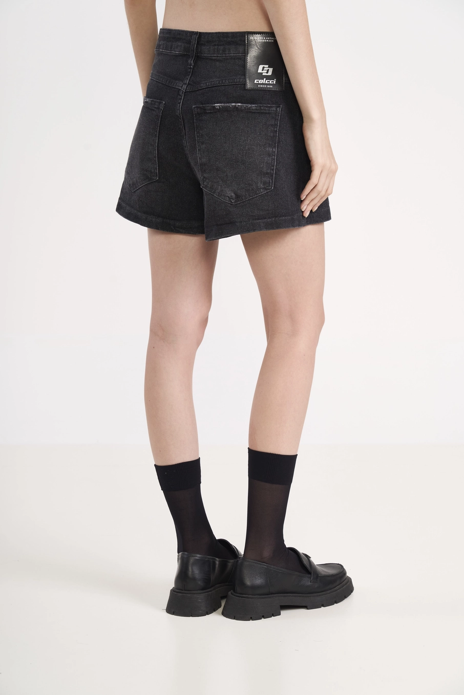 Short Jeans Feminino Amplo Vintage Indigo Preto
