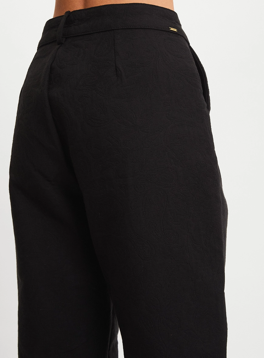 Calça Alfaiataria Jacquard Feminina Cenoura Preto 4