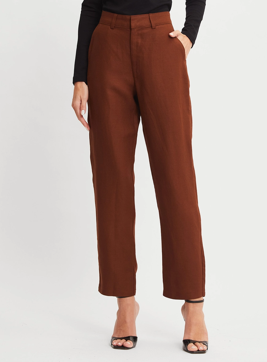 Calça Alfaiataria Feminina Cenoura Marrom 2