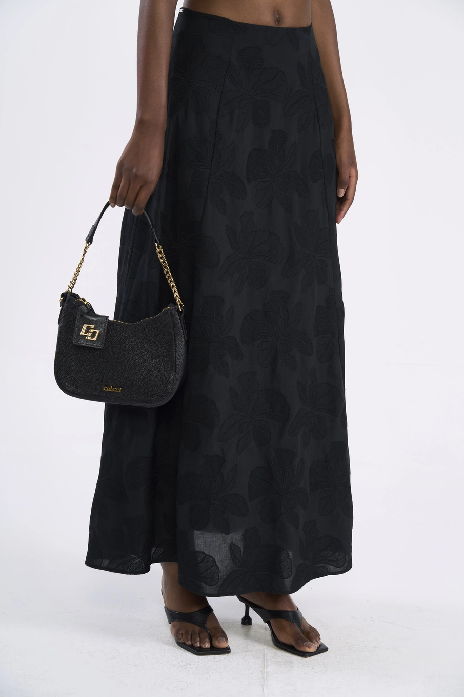 Saia Longa Com Textura Flora Preto