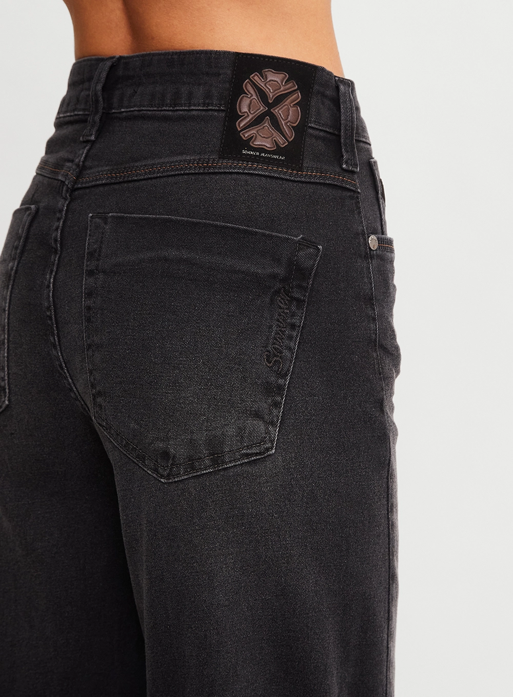 Calça Jeans Reta Slim Indigo Preto 4