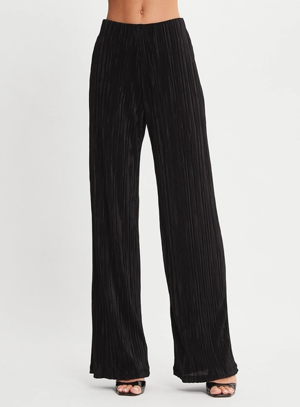 Calça Plissada Reta