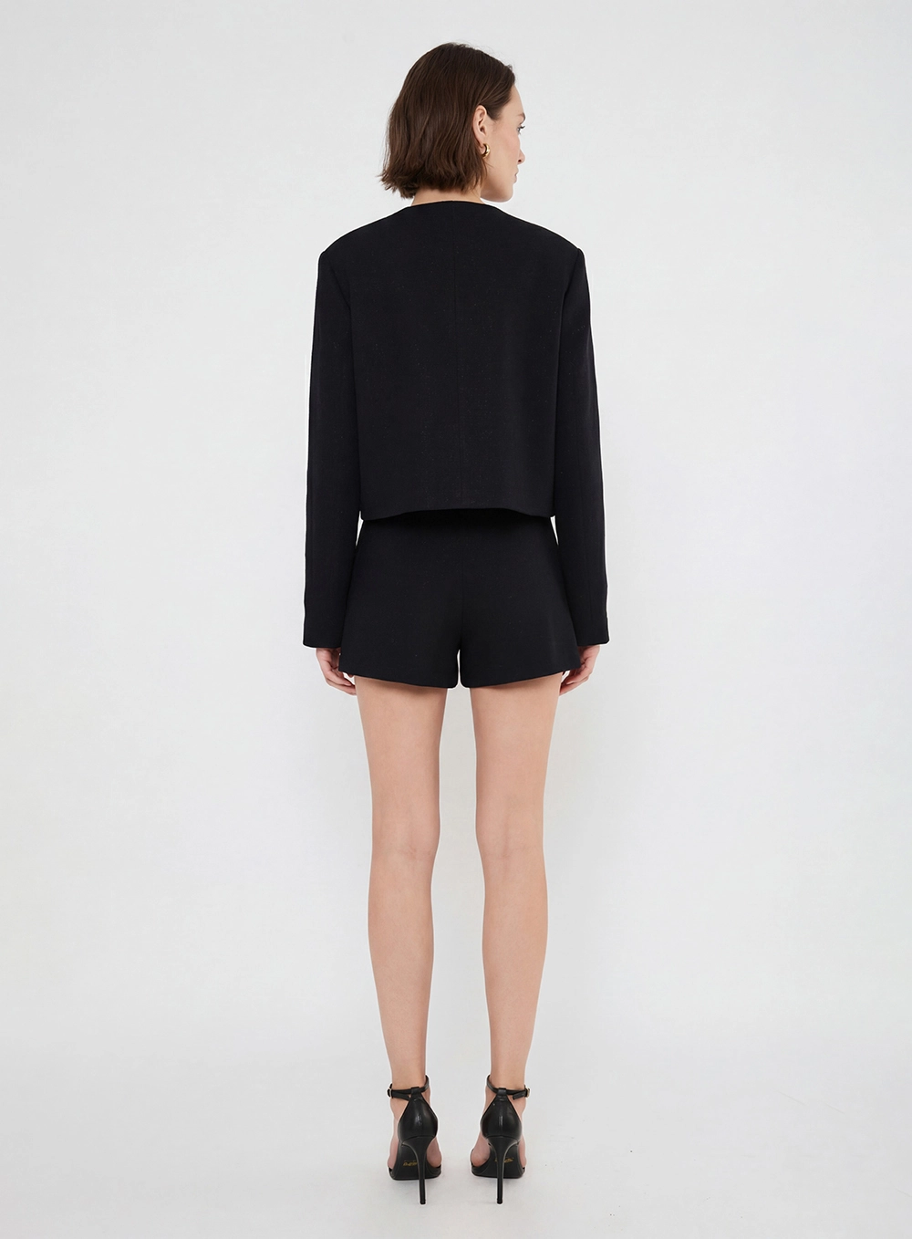 Short Saia Cintura Média Preto 2