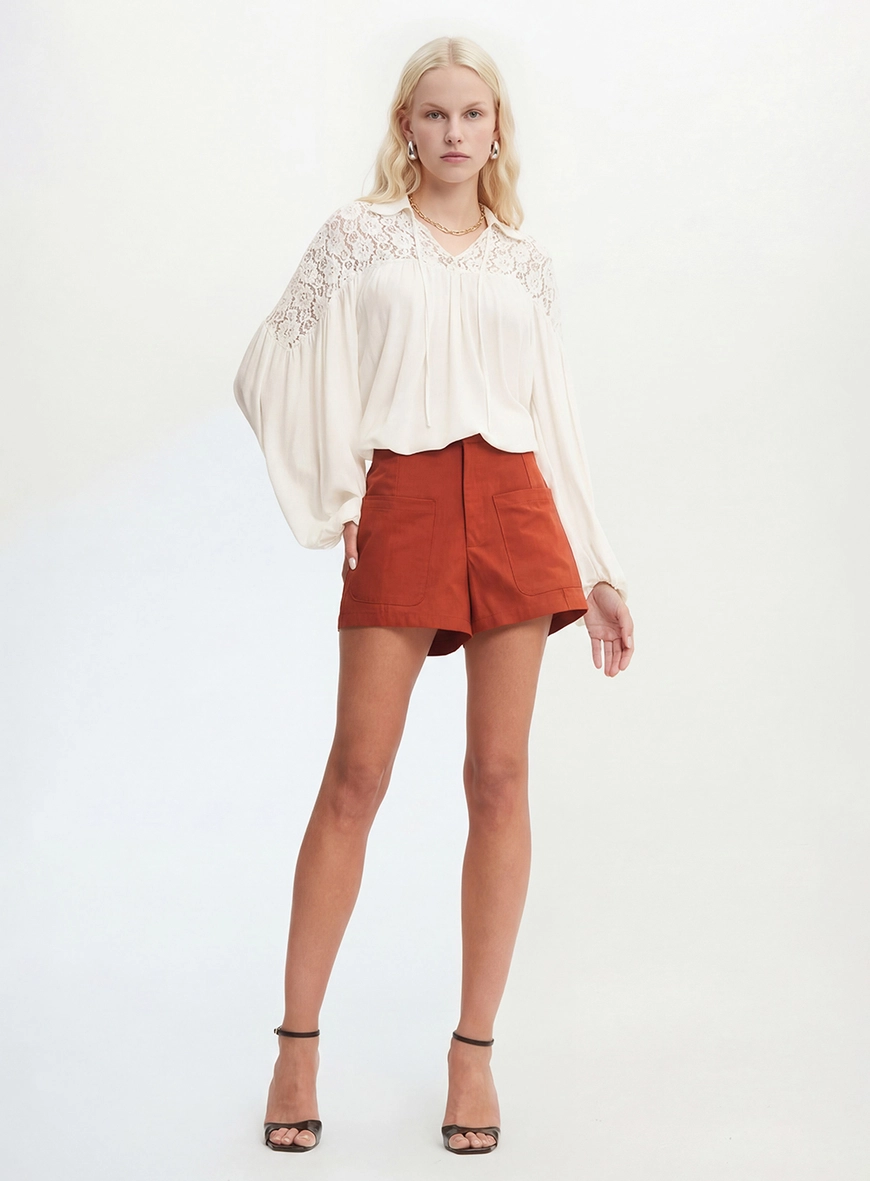 Short Sarja Alfaiataria Bolsos Frontais Laranja 1