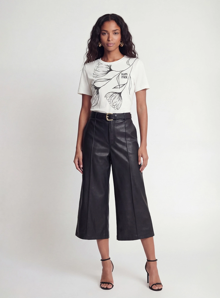 Camiseta Feminina Básica Comfort Off Shell 3