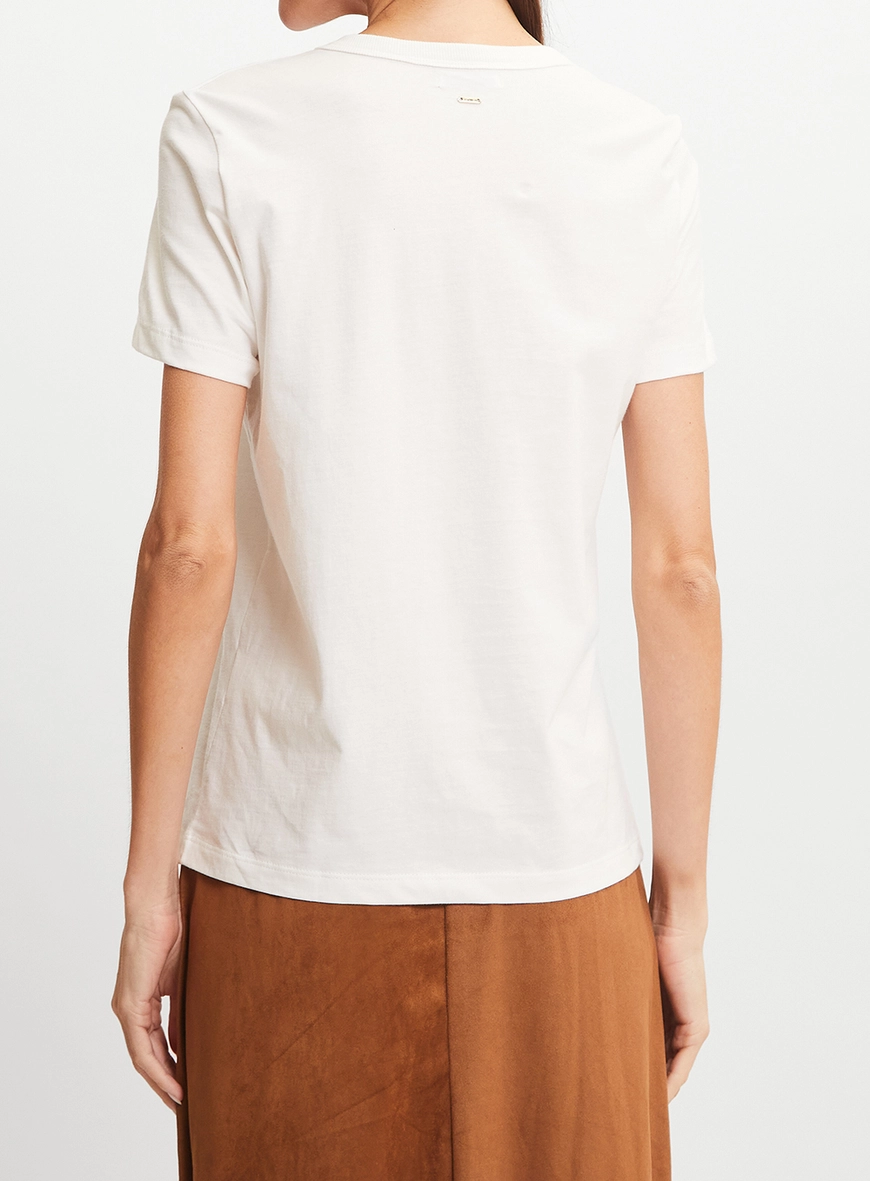 Camiseta Feminina Comfort Estampada Off Shell 2