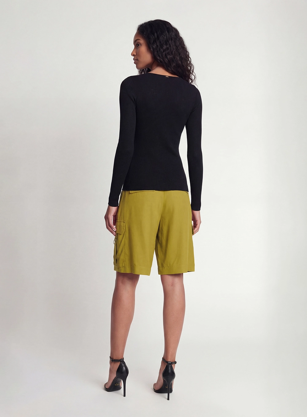 Blusa Slim Manga Longa Preto 2