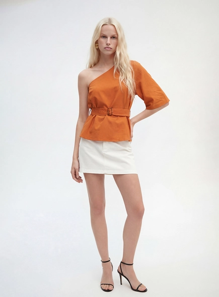 Blusa Ombro Só Com Cinto