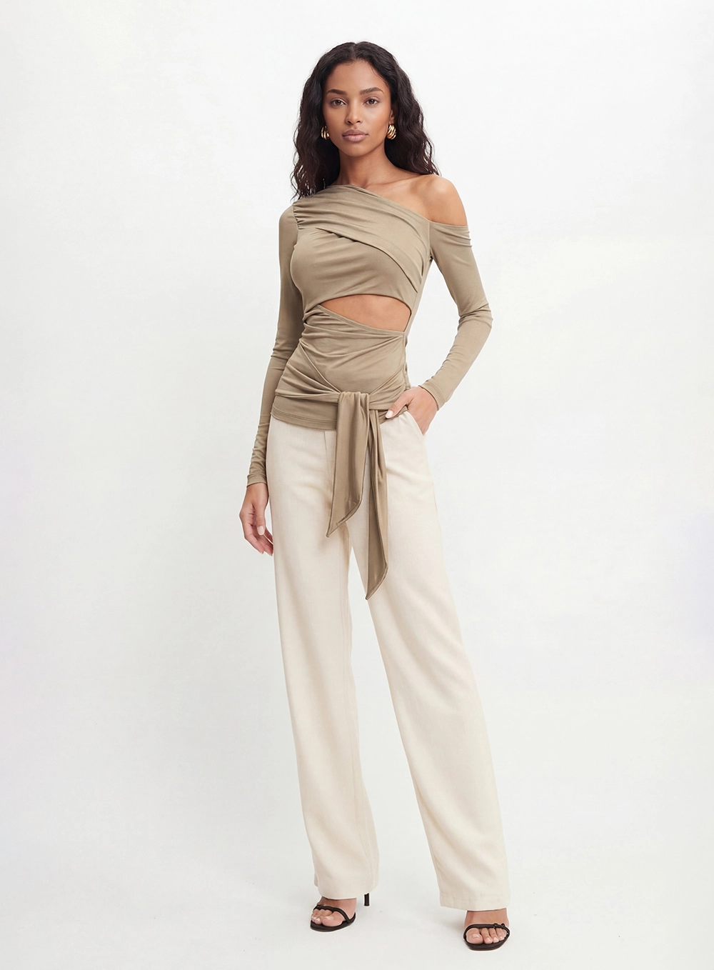 Blusa Slim Transpassada Manga Longa Bege 3