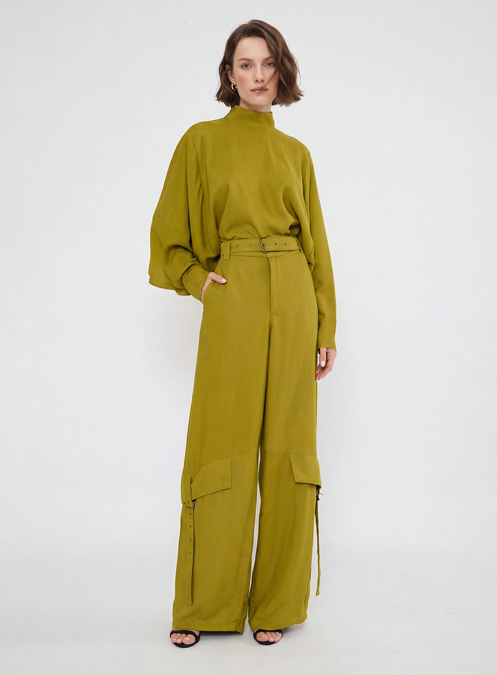 Blusa Gola Alta Morcego Verde 4