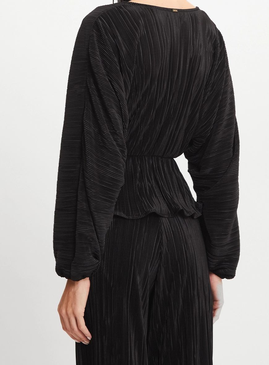 Blusa Plissada Manga Longa Preto 2