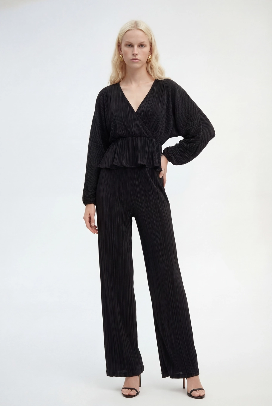 Blusa Plissada Manga Longa Preto 1