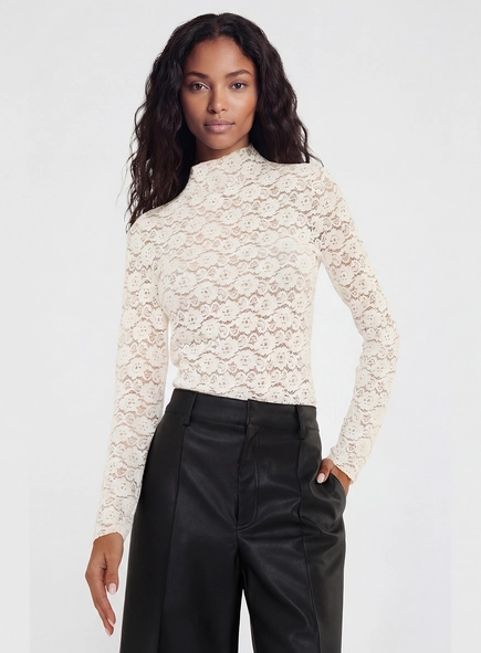 Blusa Slim De Renda Manga Longa