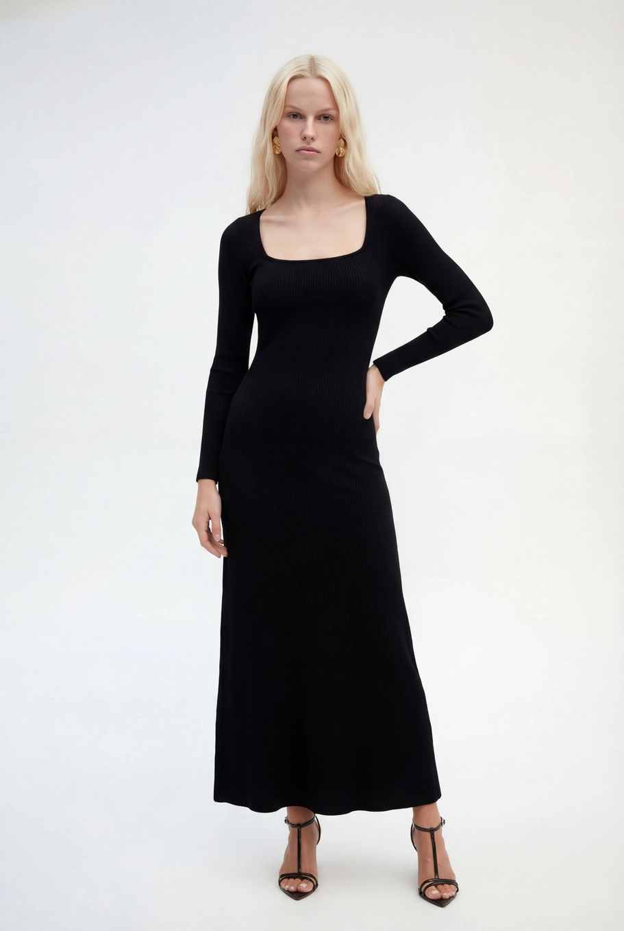 Vestido Longo Slim Solto Manga Longa Preto 3