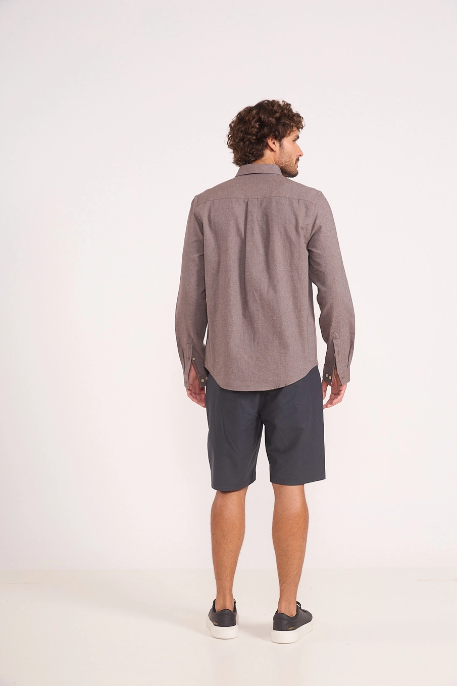 Camisa Alfaiataria Urbana Marrom