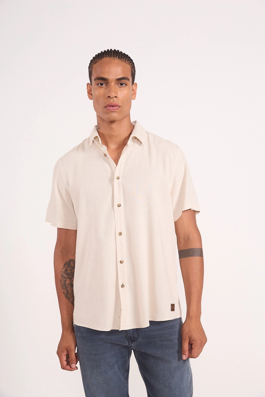 Camisa Trama Nobre Com Linho Bege