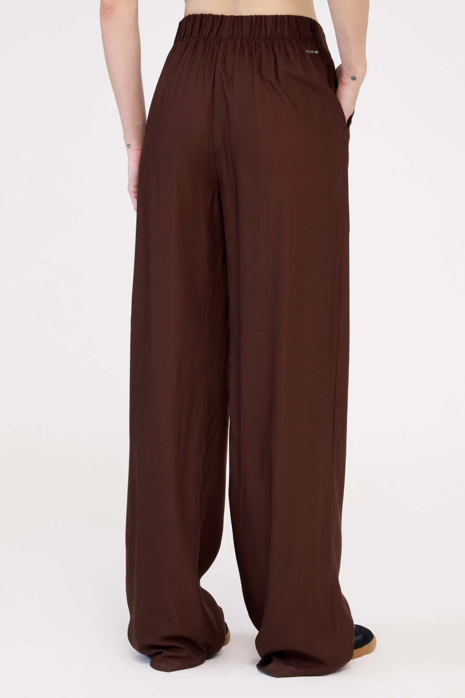 Calça Feminina Wide Leg Alfaiataria Cintura Alta Marrom 4