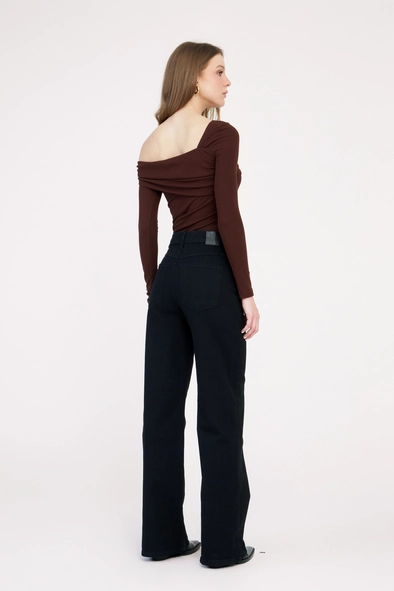 Calça Jeans Feminina Wide Leg Stretch Aplicação