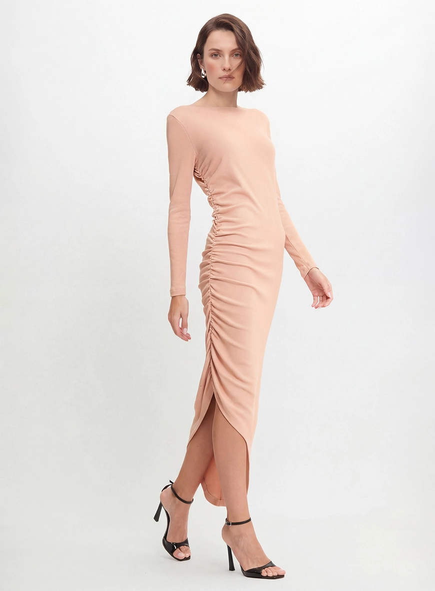 Vestido Midi Slim Assimétrico Com Drapeado Bege 3