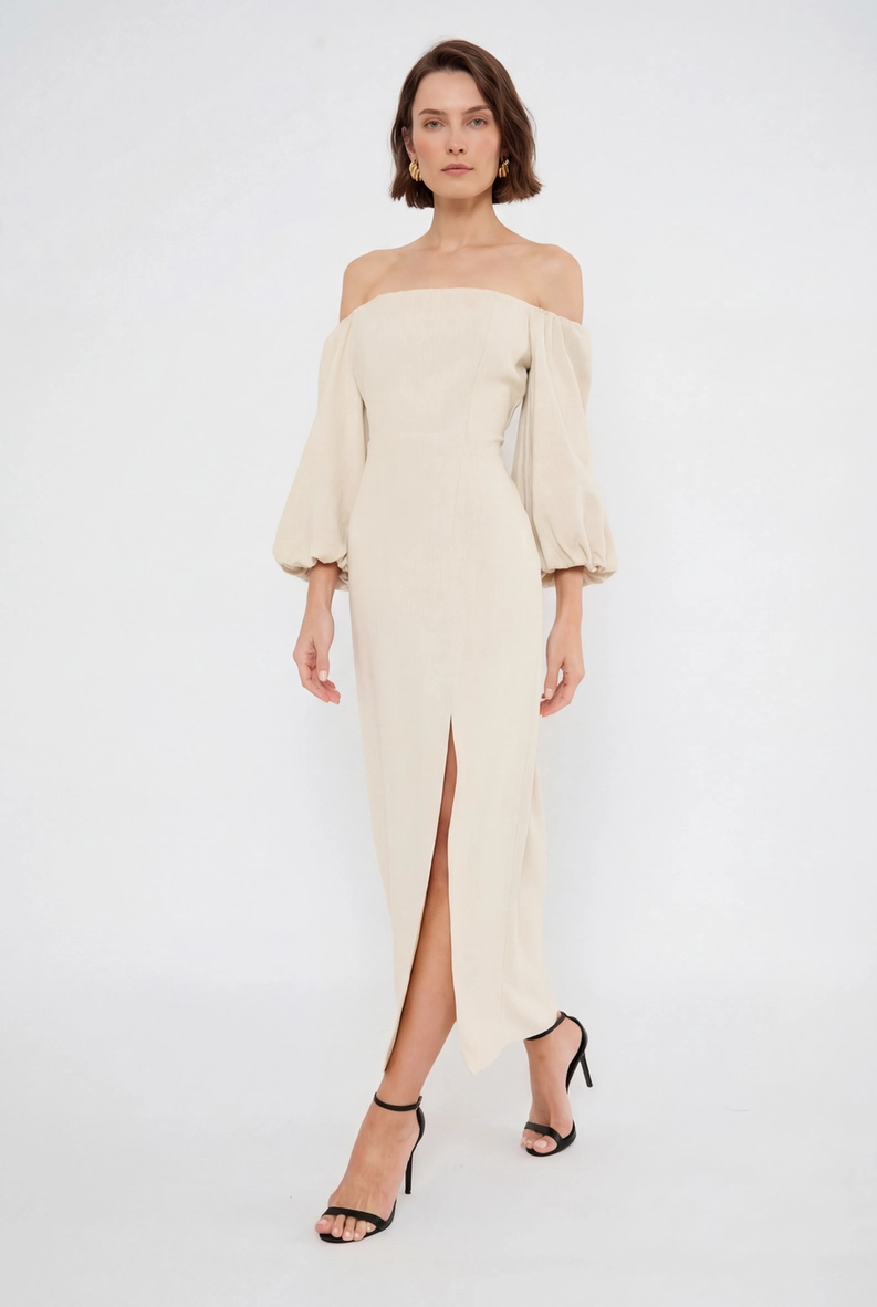 Vestido Midi Slim Com Fenda Bege Esquilo 3