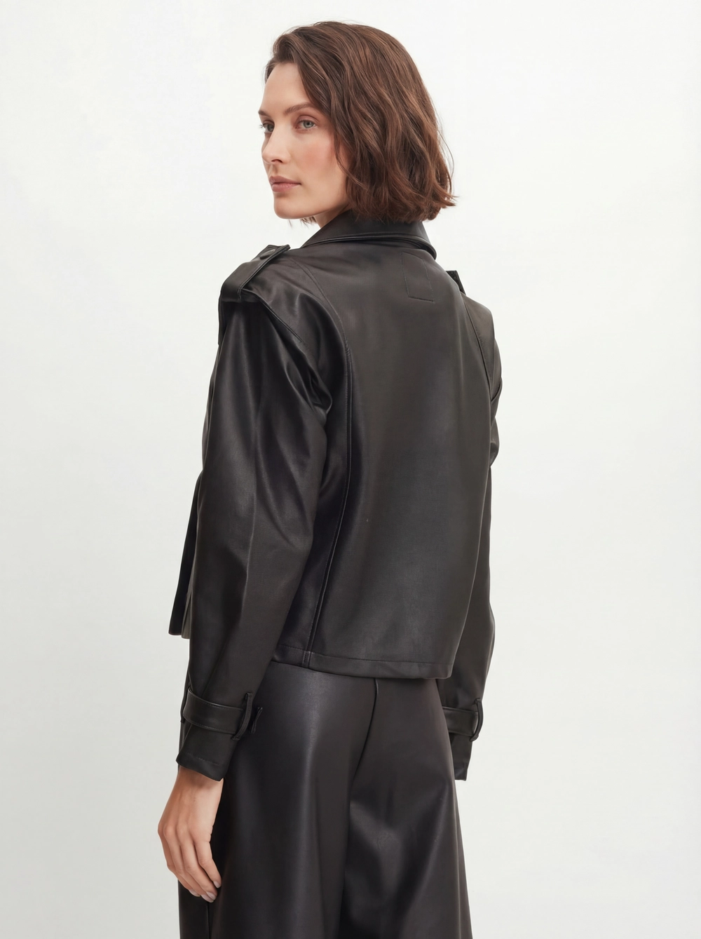 Casaco Mini Trench Feminino Pu Preto 2