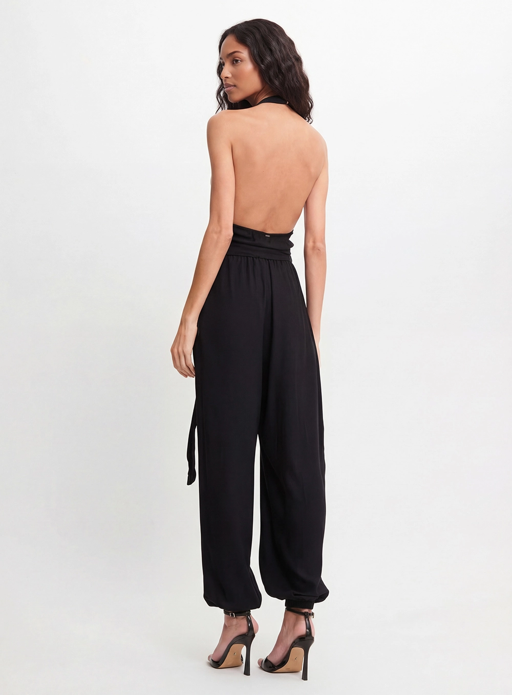 Macacão Feminino Decote Halter - Aladin Preto 2