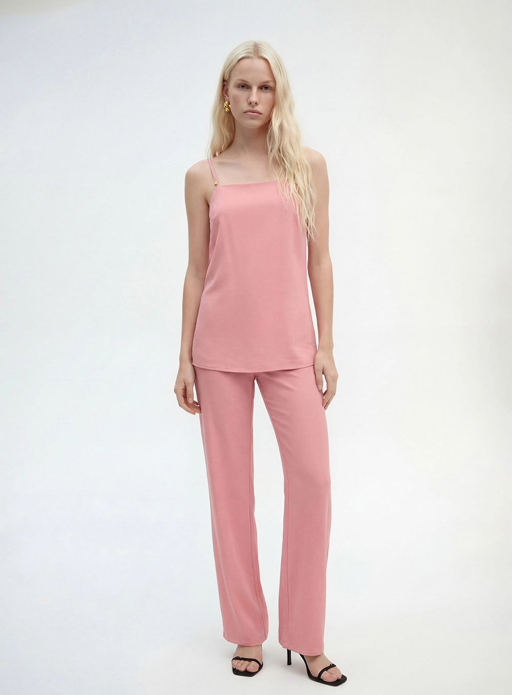 Macacão Comfort Com Sobreposição Rosa 1