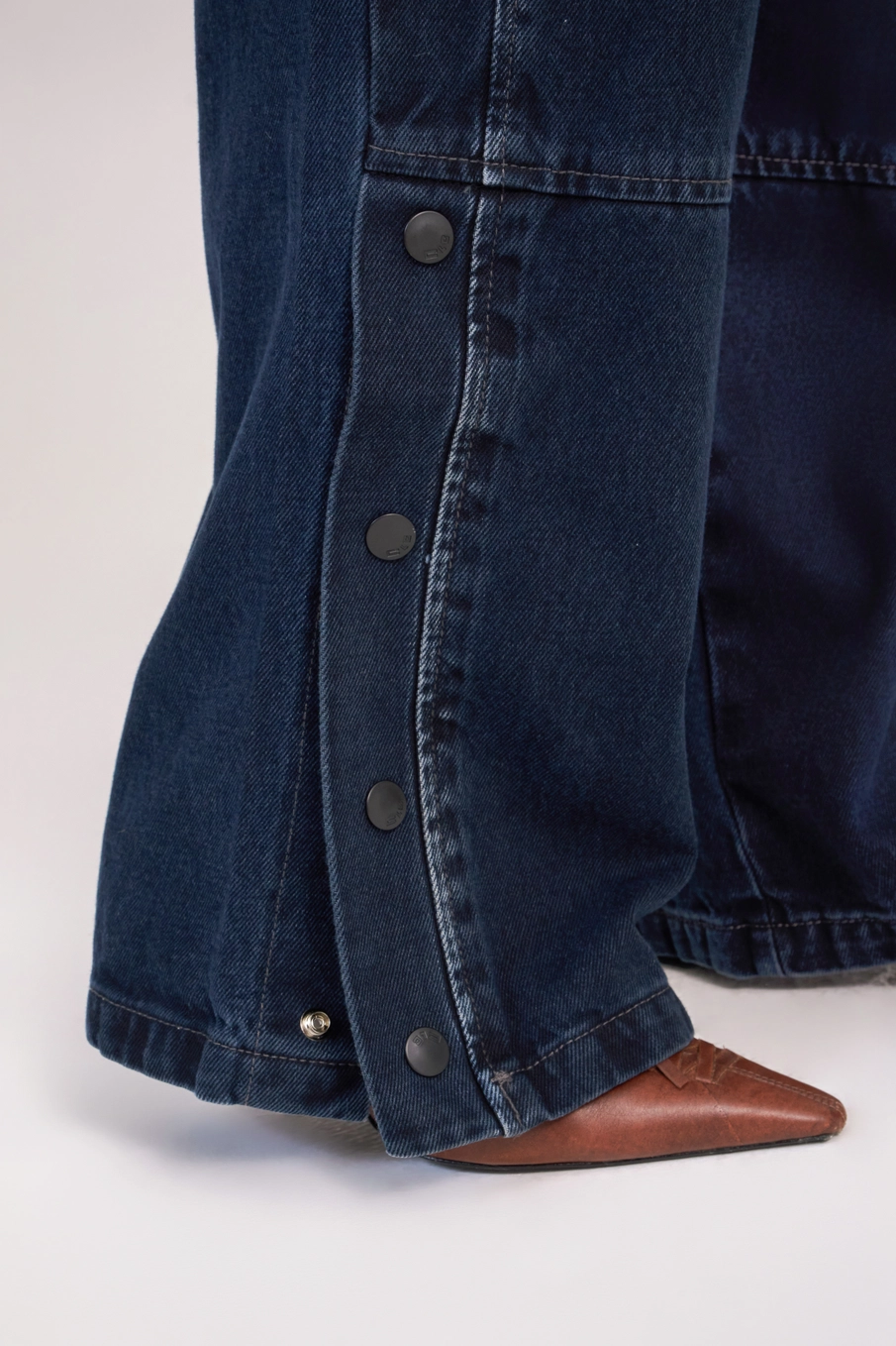 Calça Jeans Feminina Wide Leg Com Abertura Índigo 5